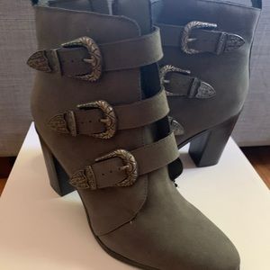 JustFab x JJD Gray Suede Booties - 7.5 - NWOT